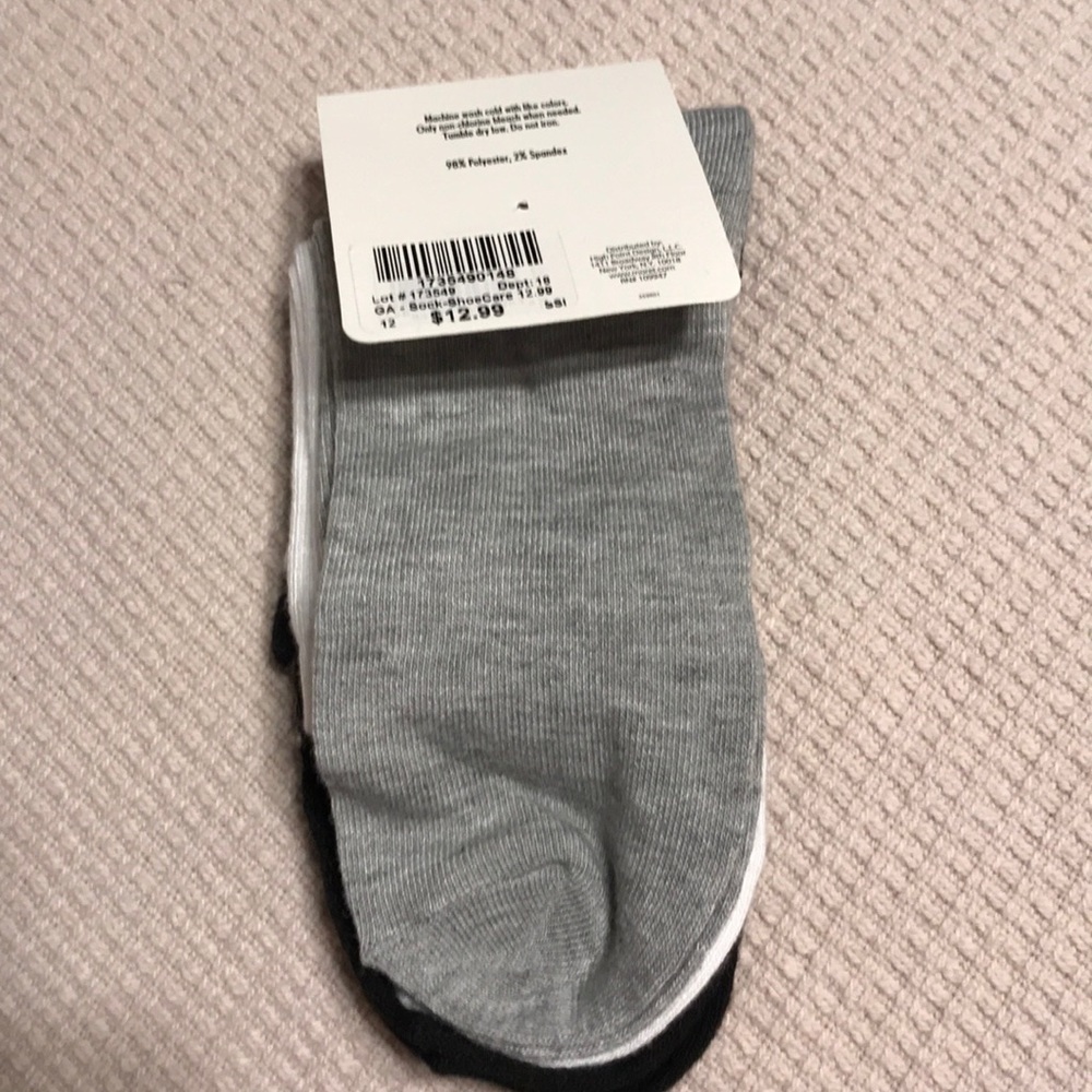 SOCKS - Picture 3 of 3
